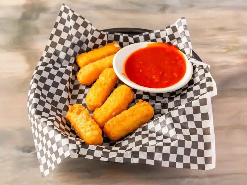 Mozzarella Sticks (6)